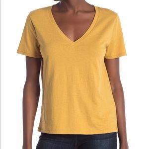 NWT Nordstrom BP V Neck plain short sleeve t shirt